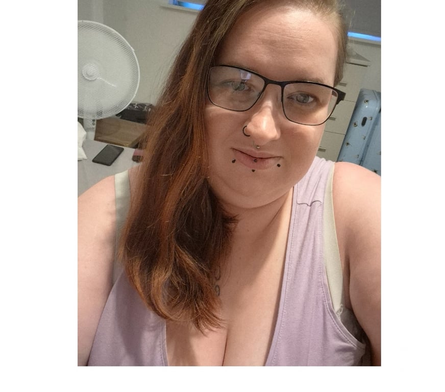Escorts Wiltshire Swindon - Photos for Bbw English Curvy Natural ELLIE