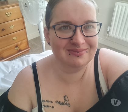 Photos for Bbw English Curvy Natural Not Here For Long ELLIE