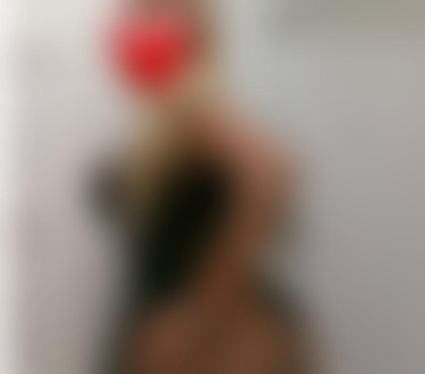 Escorts Merseyside Liverpool - Photos for Escort,milf,big breasts,or domination,machine toys