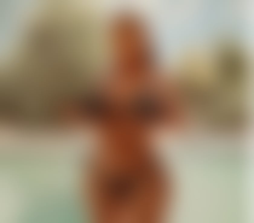 Escorts Surrey Guildford - Photos for British independent Busty Blonde 32HH Size 8 Bubble Butt