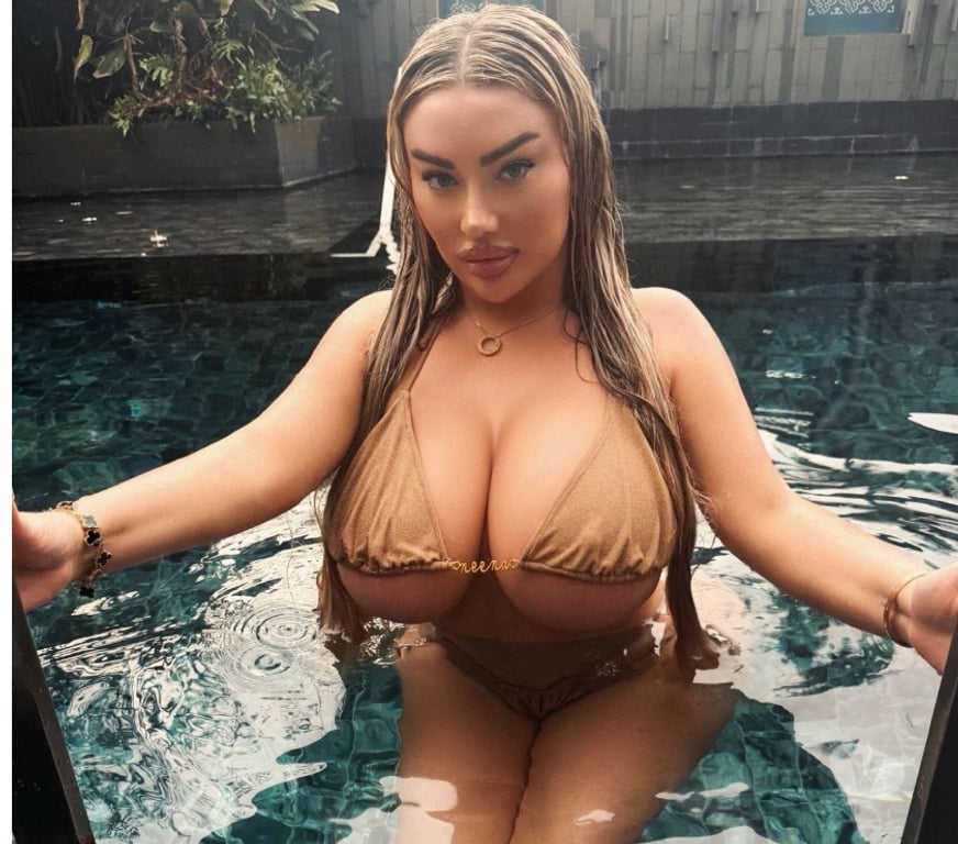 Escorts Surrey Guildford - Photos for British independent Busty Blonde 32HH Size 8 Bubble Butt