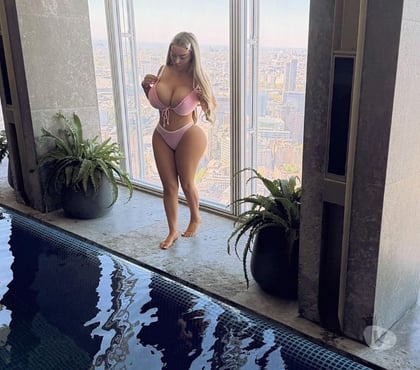  Escorts & Erotic Massage Guildford Town Centre Guildford - Photos for British independent Busty Blonde 32HH Size 8 Bubble Butt