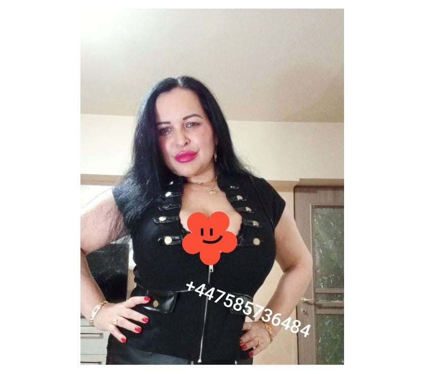 Adult Entertainment Edinburgh Edinburgh - Photos for Webcam whit real lady 46 yrs 5 mins 10£ Videocall with toys