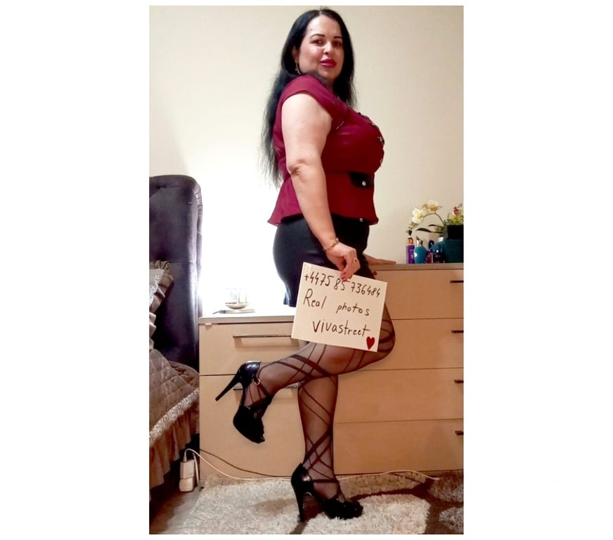 Adult Entertainment Edinburgh Edinburgh - Edinburgh - Photos for Webcam whit real lady 46 yrs 5 mins 10£ Videocall with toys