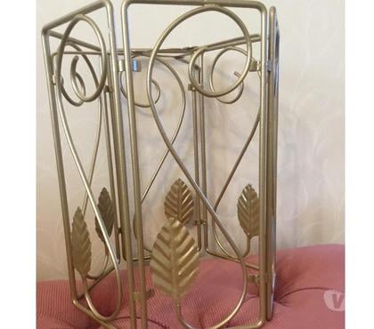 picture frames Bovingdon Dacorum - Photos for Ceiling light shade Leaf design colour Gold