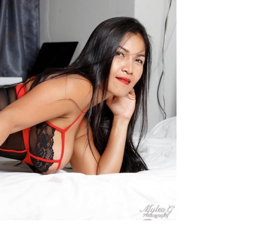 Escorts West Yorkshire Leeds - Photos for thai therapy relaxing