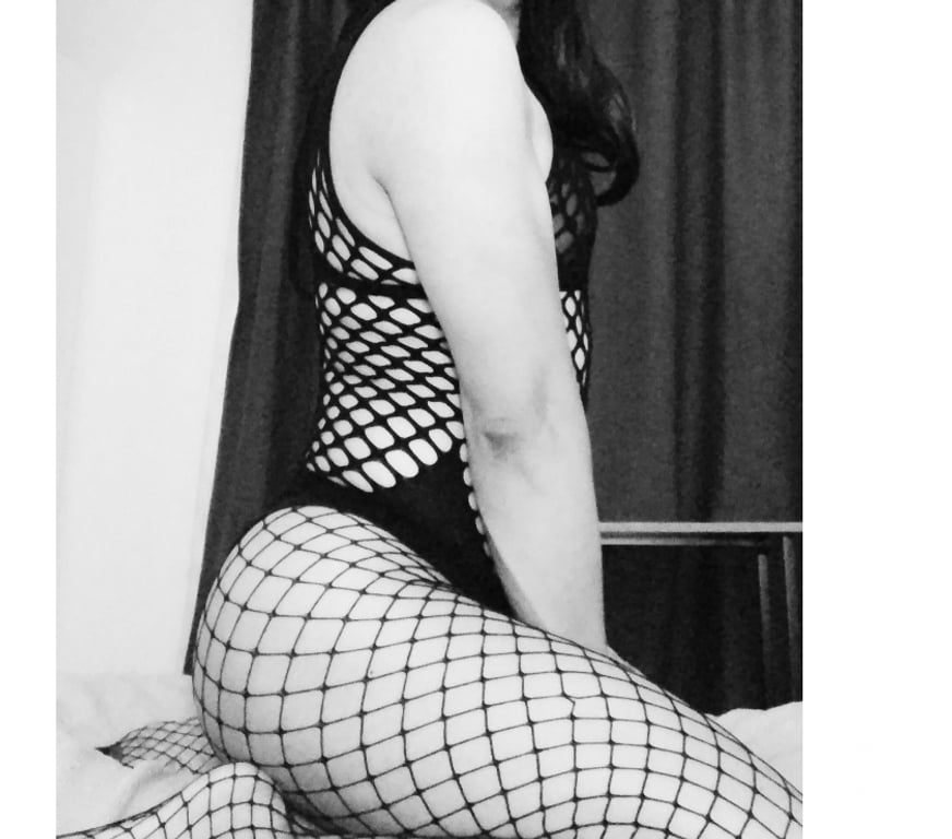 Trans Escorts Hertfordshire Watford - Photos for Cassey for exciting fun, sensual and erotic massage