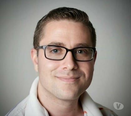 Swingers Leyton East London - Photos for Handsome white guy to act as helper assister for couple