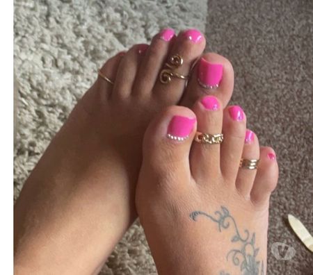 Escorts West Yorkshire Leeds - Photos for sophia65coxx …..BRITISH BUSTY……LOTS OF INK ….