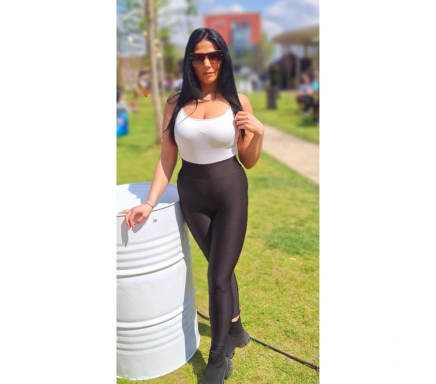 Adult Entertainment East London Upton Park - East London - Photos for Mature lady ready to play !!❤️