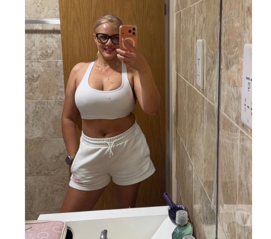 Escorts Hertfordshire Stevenage - Photos for Sexy Suzy milf new girl In Stevenage !