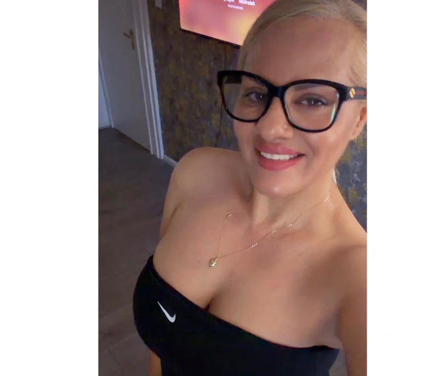 Escorts Hertfordshire Stevenage - Photos for Sexy Suzy milf new girl In Stevenage !