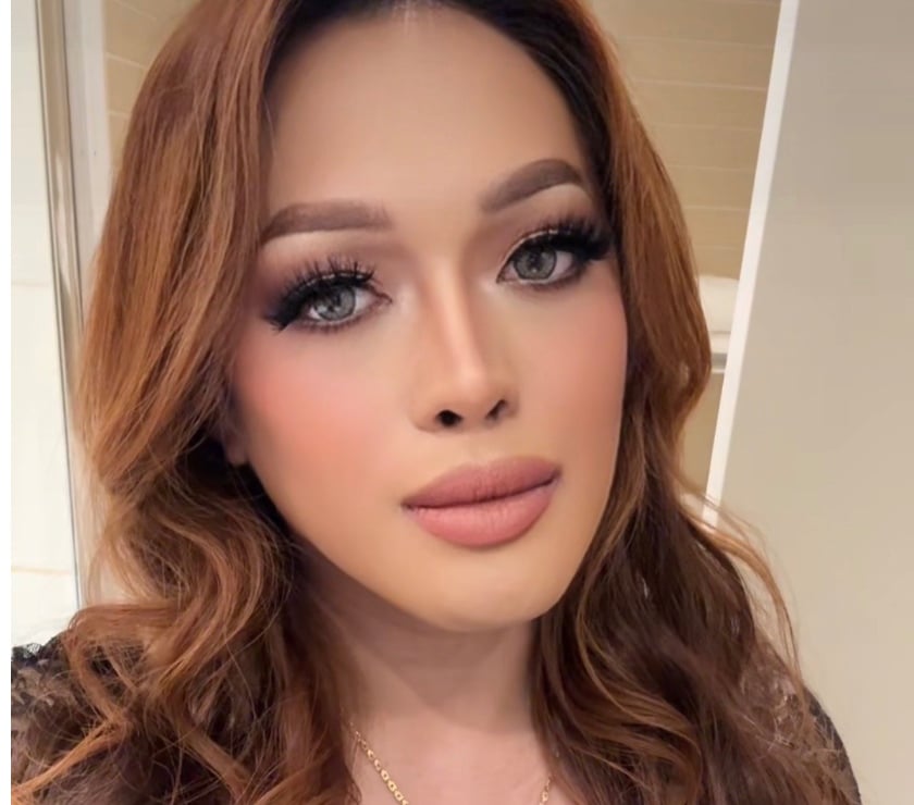 Transsexual Escorts Queensway Central London - Photos for Legendary Asian Mistress FILIPINA TS DOMINA now in LONDON