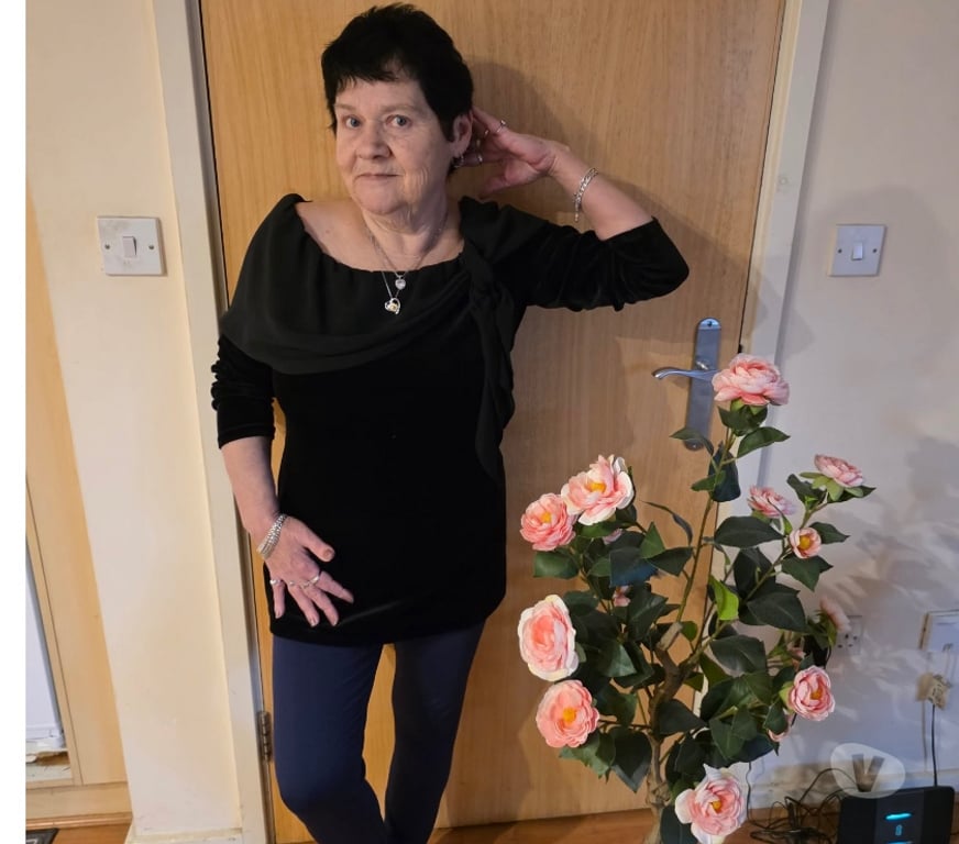 Escorts West London Hillingdon - Photos for Passionate mature lady looking for fun