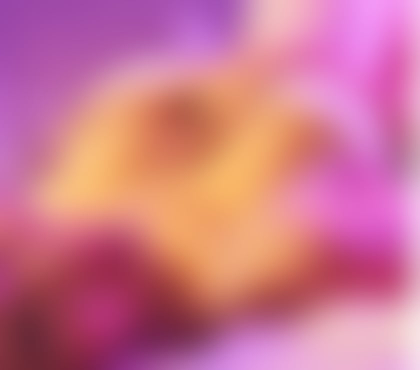 Escorts Nottinghamshire Nottingham - Photos for British Party Girl. Tall and sexy post op trans woman.