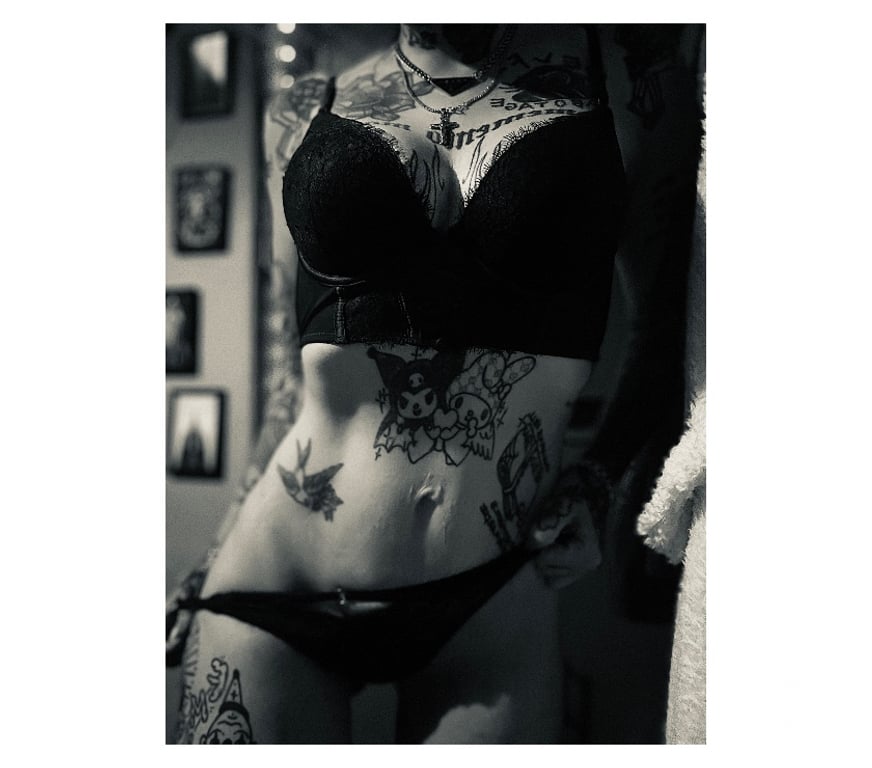 Escorts South Yorkshire Doncaster - Photos for south yorks goat