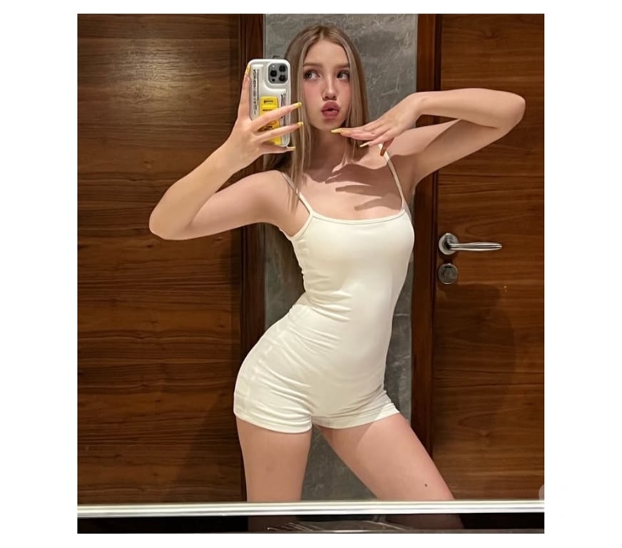 Escorts Belfast Belfast City Centre (South) - Belfast - Photos for : 💜BOMBSHELL-KRISTAL💜FROM GERMANY 💜PARTY GIRL