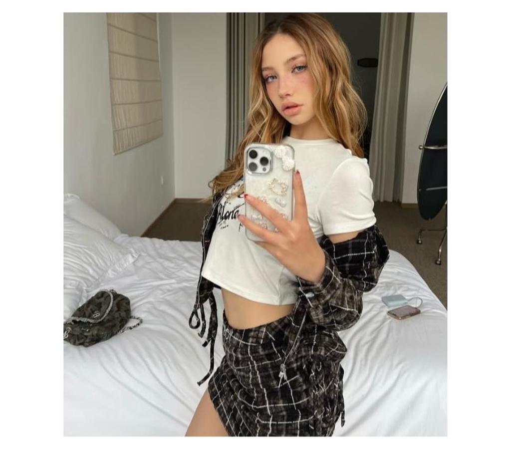 Escorts Belfast Belfast City Centre (South) - Belfast - Photos for : 💜BOMBSHELL-KRISTAL💜FROM GERMANY 💜PARTY GIRL