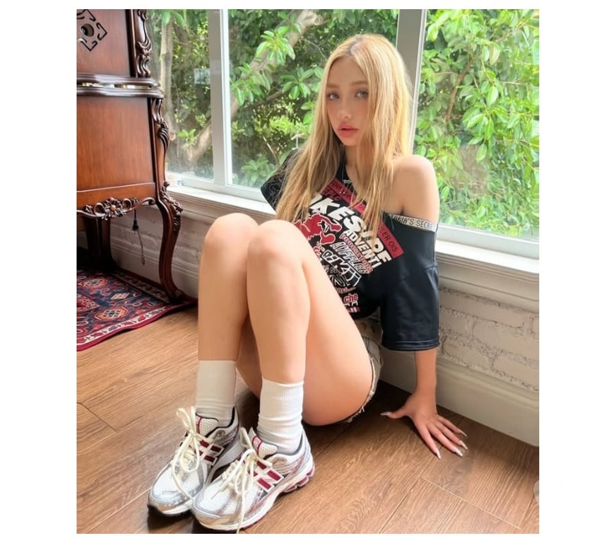 Escorts Belfast Belfast City Centre (South) - Belfast - Photos for : 💜BOMBSHELL-KRISTAL💜FROM GERMANY 💜PARTY GIRL