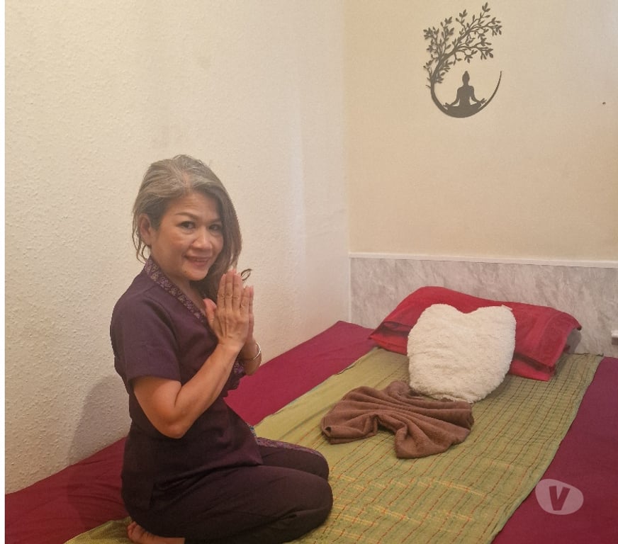 Escorts Derbyshire Derby - Photos for Iris Thai massage call me with number 07391509434