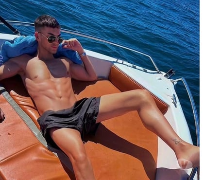 Gay Escorts Blackpool Airport Fylde - Photos for 😈 Horny James 😈