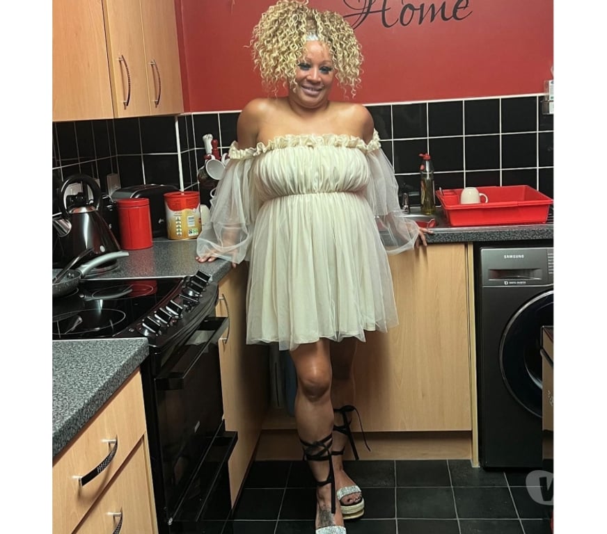 Escorts West Midlands Birmingham - Photos for ⭐X-RATEDPARIS⭐COME INTO MY BUBBLE AND RELAX⭐SUNDAY⭐