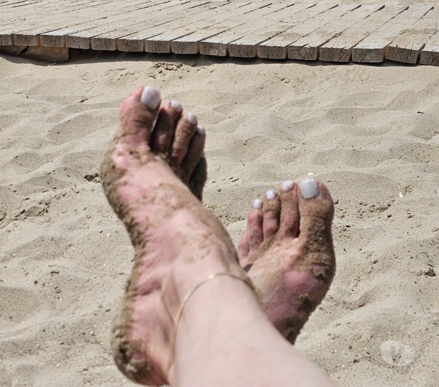 Escorts North West London Willesden Green - North West London - Photos for Foot fetish ? Yes ,please!