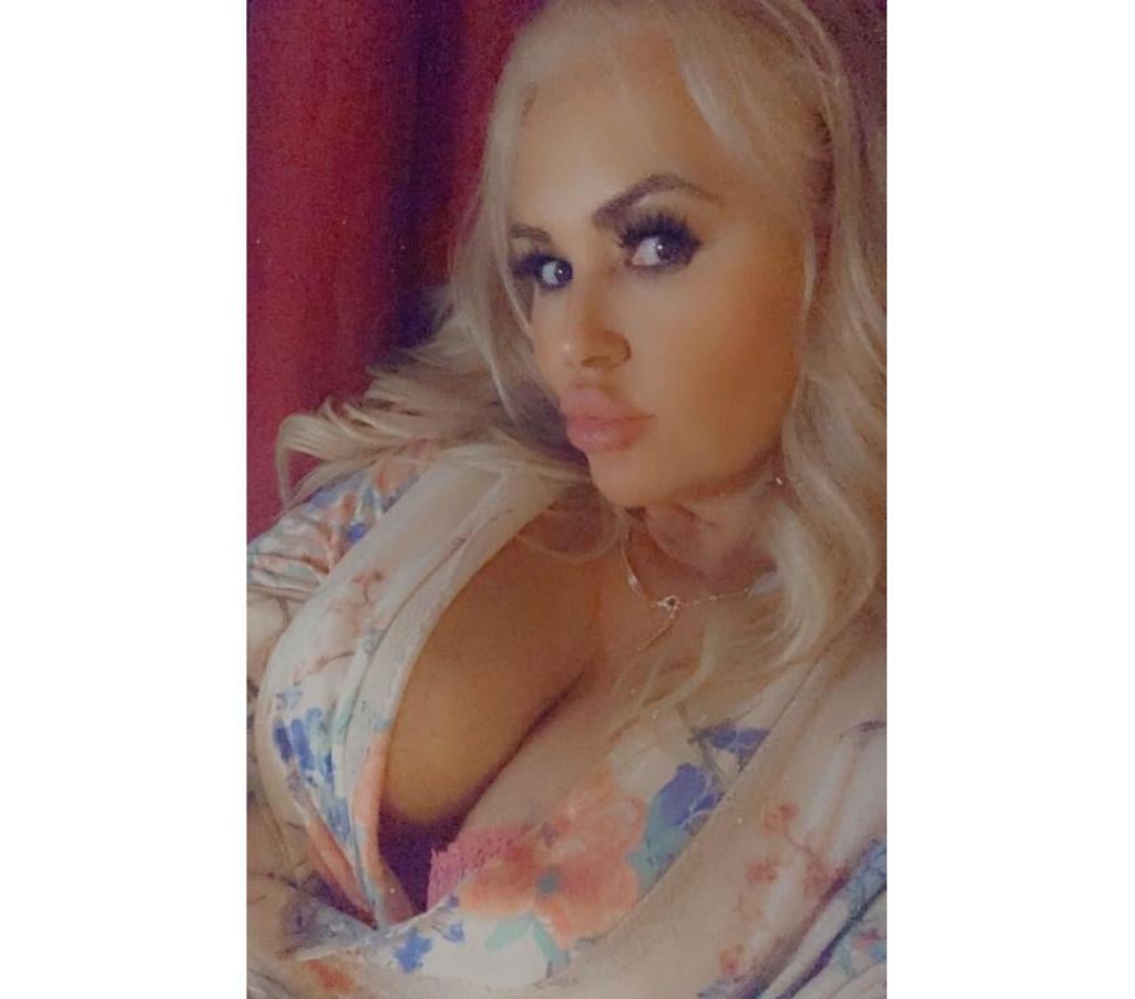 Escorts West Midlands Dudley - Photos for Stunning Welsh Blonde