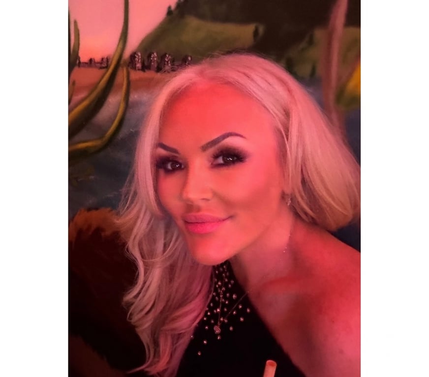 Escorts West Midlands Dudley - Photos for Stunning Welsh Blonde