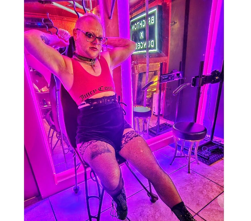 Trans Escorts East Sussex Brighton - Photos for Femme trans FtM slut (born female)