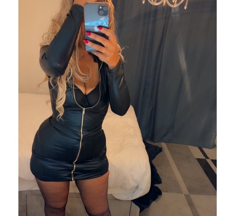 Escorts Buckinghamshire Milton Keynes - Photos for Party 🎉 or GFE I’m your girl 💋