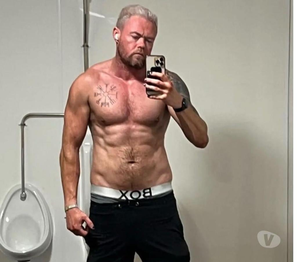 Gay massage West Midlands Sandwell - Photos for Xl hung for massage and escorting available NOW