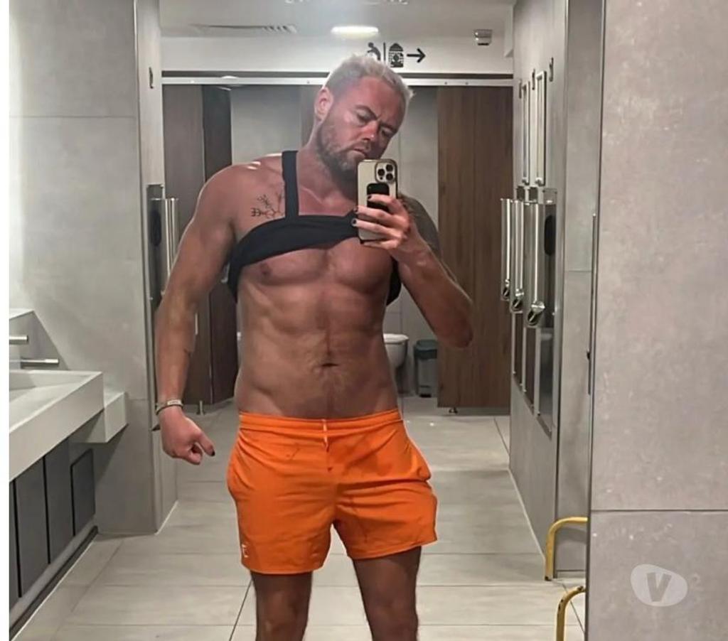 Gay massage West Midlands Sandwell - Photos for Xl hung for massage and escorting available NOW