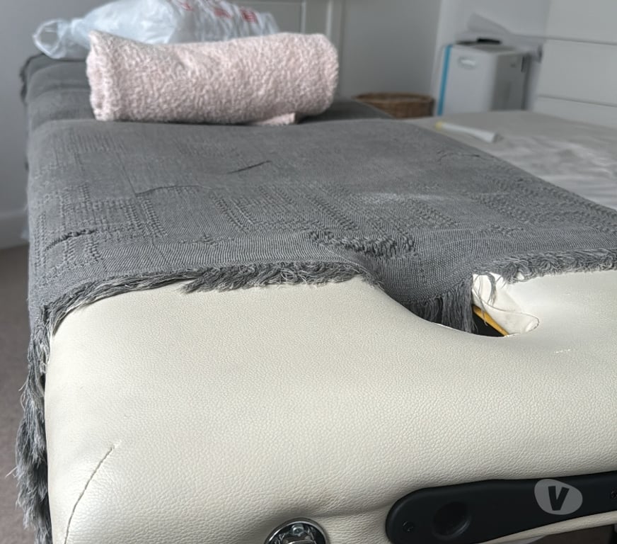 Full body massage Barking and Dagenham Dagenham - Barking and Dagenham - Photos for Qualified Female Massage Therapist – Professional Service