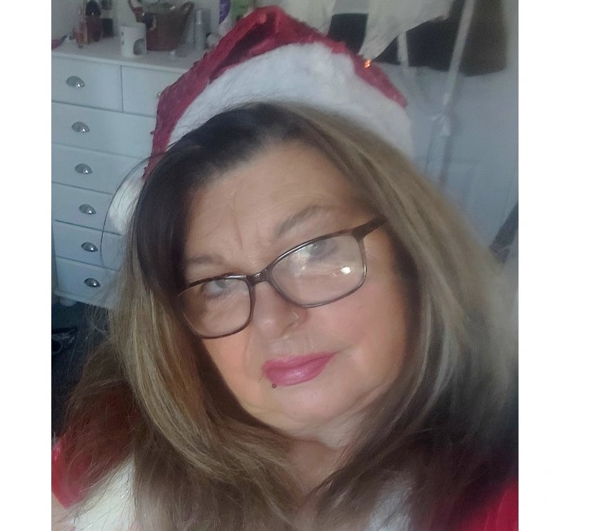 Adult Entertainment South Yorkshire Sheffield - Photos for CONFIDENT COUGAR .....07435367004