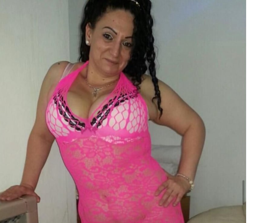  Escorts Wembley Brent - Photos for Lola hot milf don’t waste your time looking the best milf
