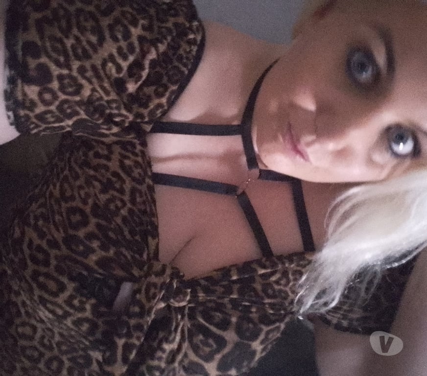Adult Entertainment Cheshire West and Chester Chester - Cheshire West and Chester - Photos for Curvy NorthernBbw Blonde Bombshell for WhatsApp only