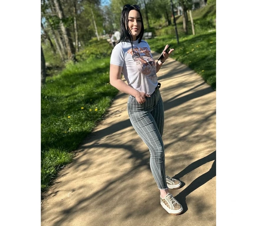 Escorts North West London Harrow - Photos for Julie, Naughty Girl and Real Photos xx