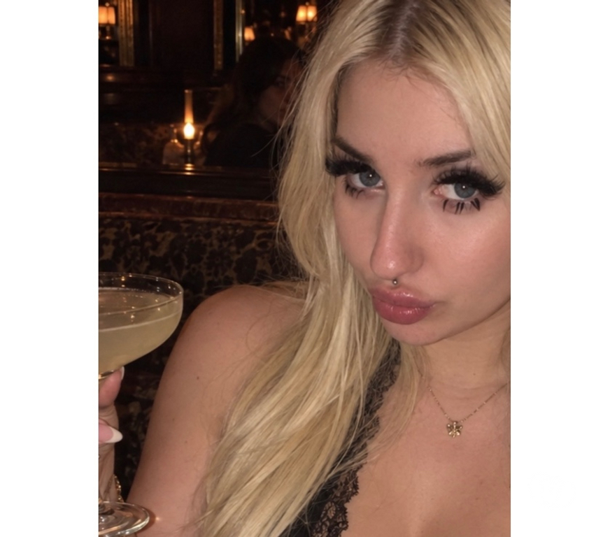 Adult Entertainment South East London Greenwich - South East London - Photos for 😈your new naughty addiction😈 - VERIFY IF REQUESTED