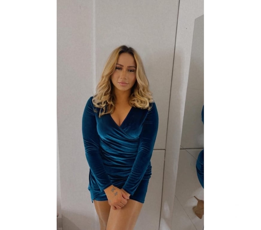 Escorts North London Seven Sisters - North London - Photos for 👑Your Sweetest Escape N17💎 Playful & Silky ✨