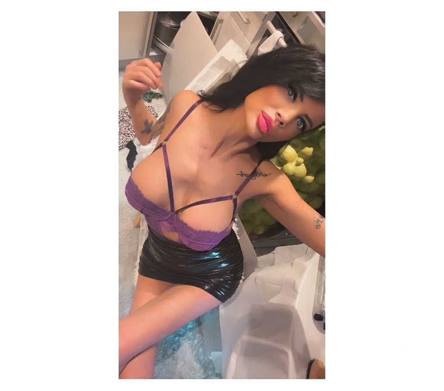 Escorts East London Redbridge - Photos for JESSICA ROSSI-INDEPENDENT-PARTY GIRL