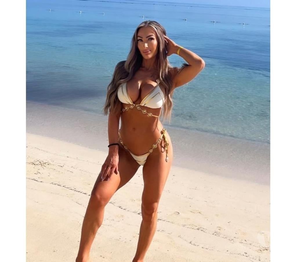 Escorts West Midlands Coventry - Photos for ENGLISH CARMELA FITNESS MODEL