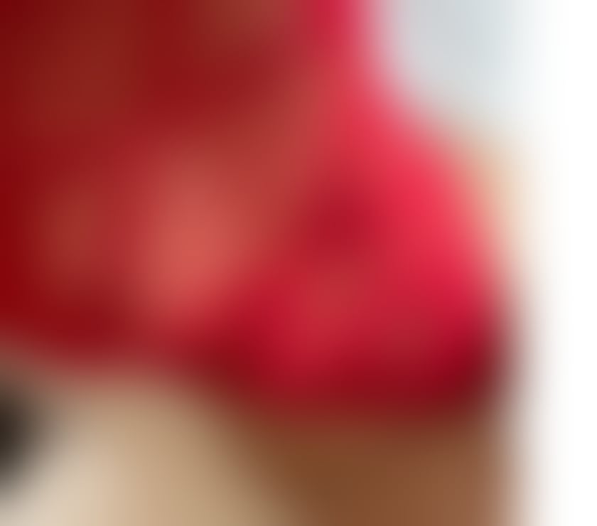 Escorts West Yorkshire Leeds - Photos for Sara 🙂 last week xx Av till 10 PM
