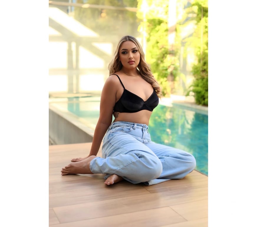 Escorts North London Tottenham - North London - Photos for 👑 Sweet Whispers & Silky Moments in Bruce Grove ✨