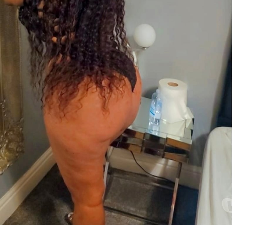 Escorts Greater Manchester Salford - Photos for Lola hot goddess