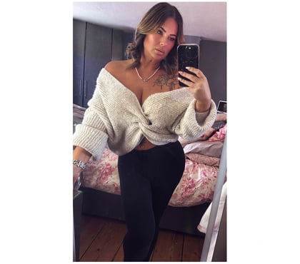 Photos for 47yrs old! Natural 36F, huge 🍑British Milf