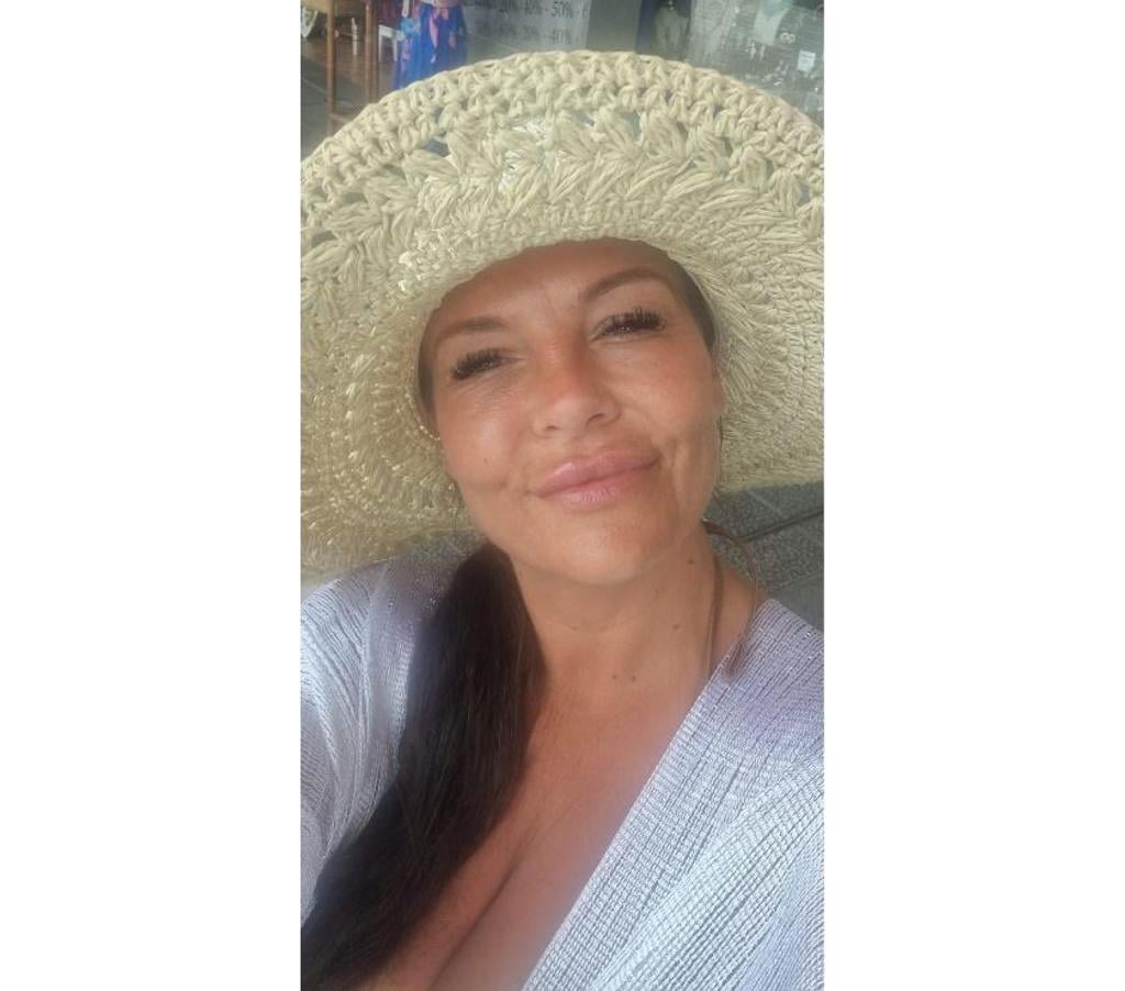Escorts Essex Basildon - Photos for Franky Go's to Hollywood