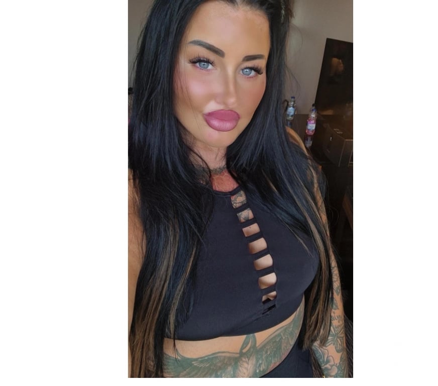 Escorts West Yorkshire Leeds - Photos for CURVY, KINKY YORKSHIRE GIRL
