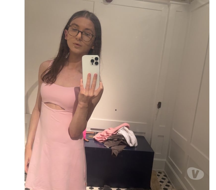 Adult Entertainment South Yorkshire Rotherham - Photos for Naughty, innocent trans girl ready for your video calls