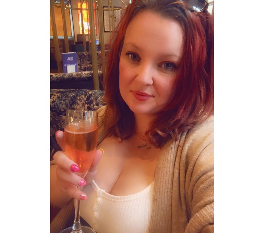 Adult Entertainment Central London London Bridge Station - Central London - Photos for 💋 busty Bella 💋5 mins £10💋 38H pierced nips 🍒